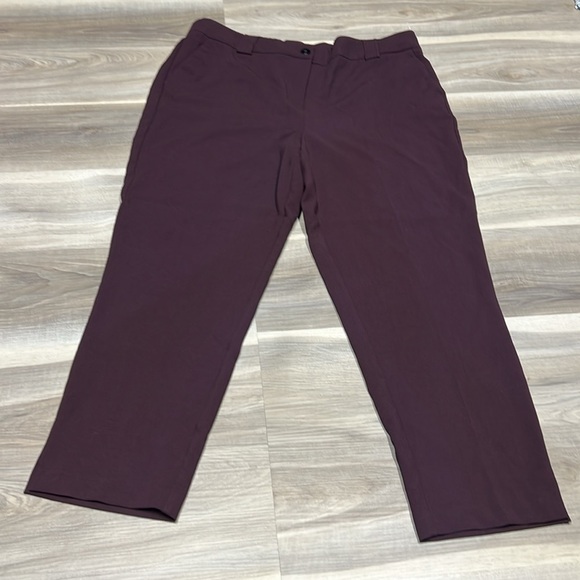 🏁 Burgundy straight leg dress pants size 18 - Picture 2 of 8